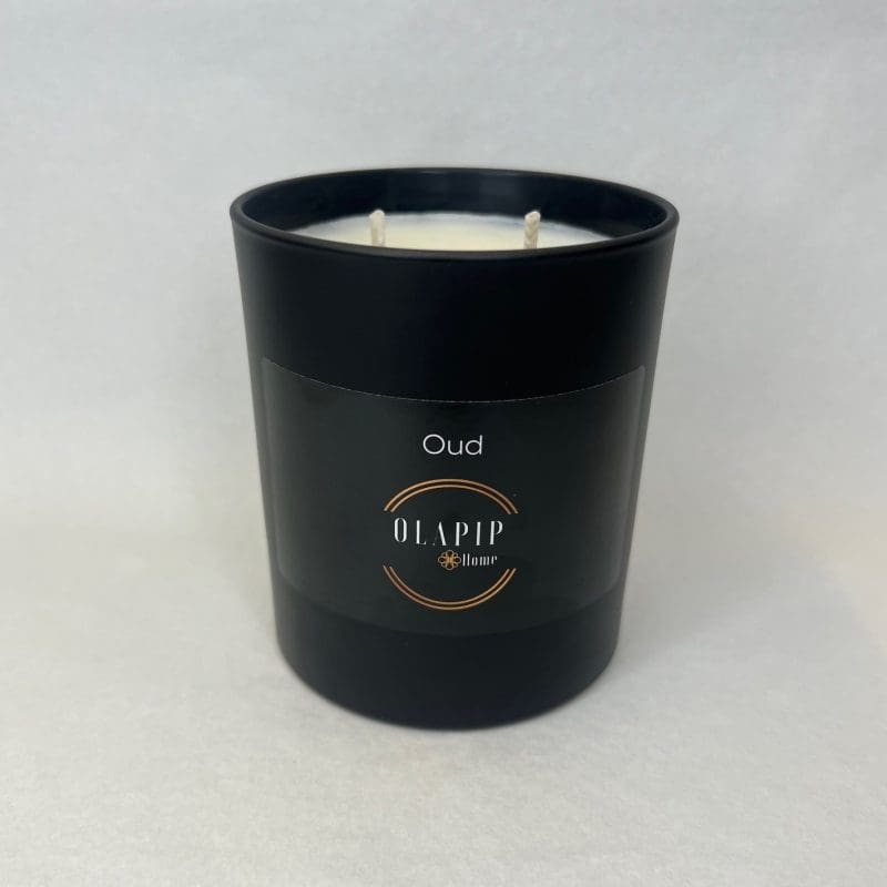 Oud double wick soy candle