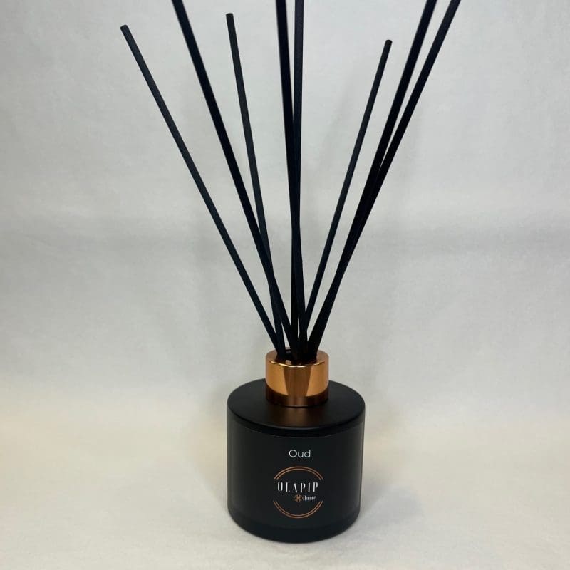 Oud scented reed diffuser