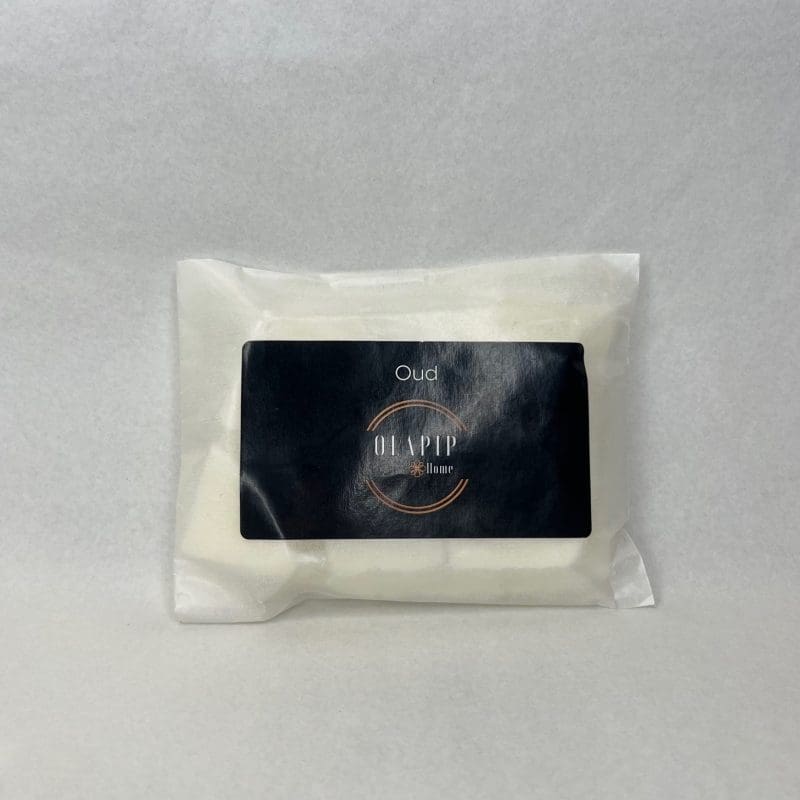 Oud wax melts